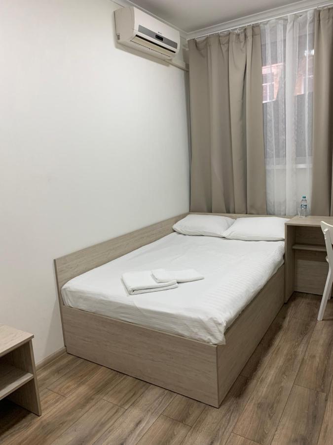 Міні-Готель Білий Квадрат Kyiv Exterior foto